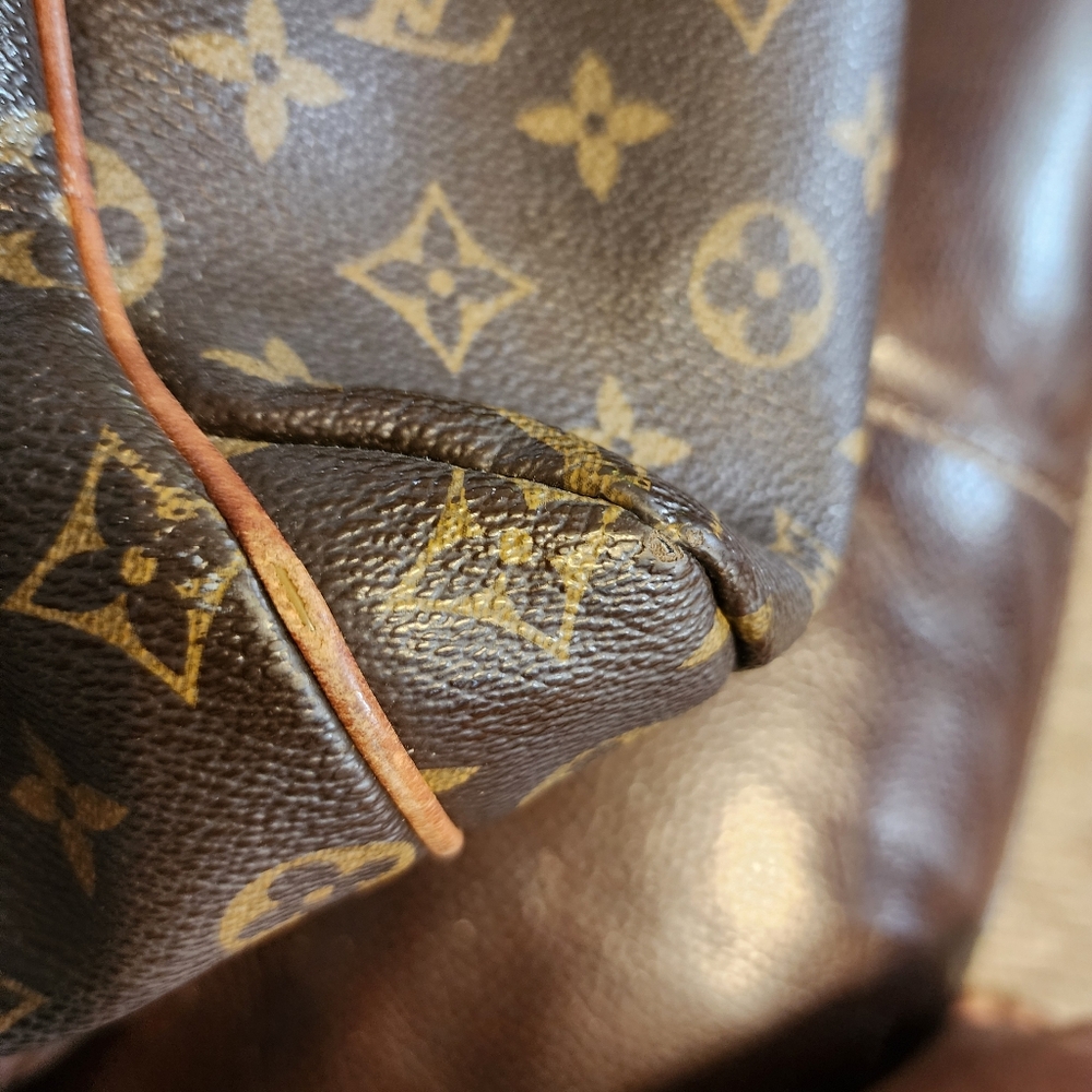 Louis Vuitton Brown Monogram Shoulder Bag - Picture 8 of 9